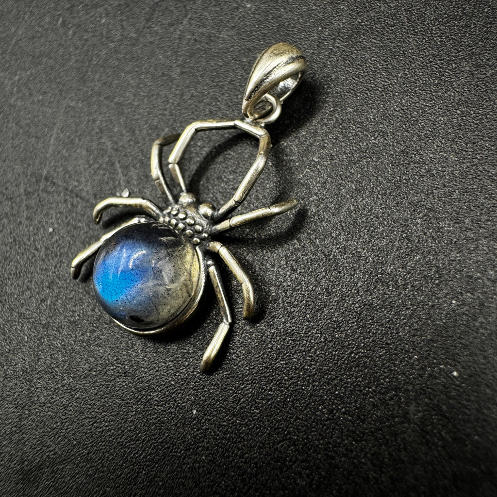 Labradorite Spider S925 Halloween Necklace