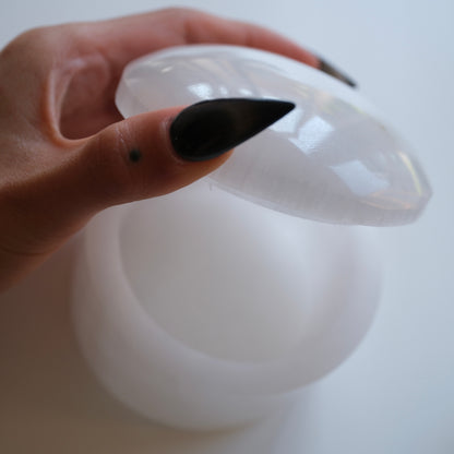 Selenite Jar with Lid
