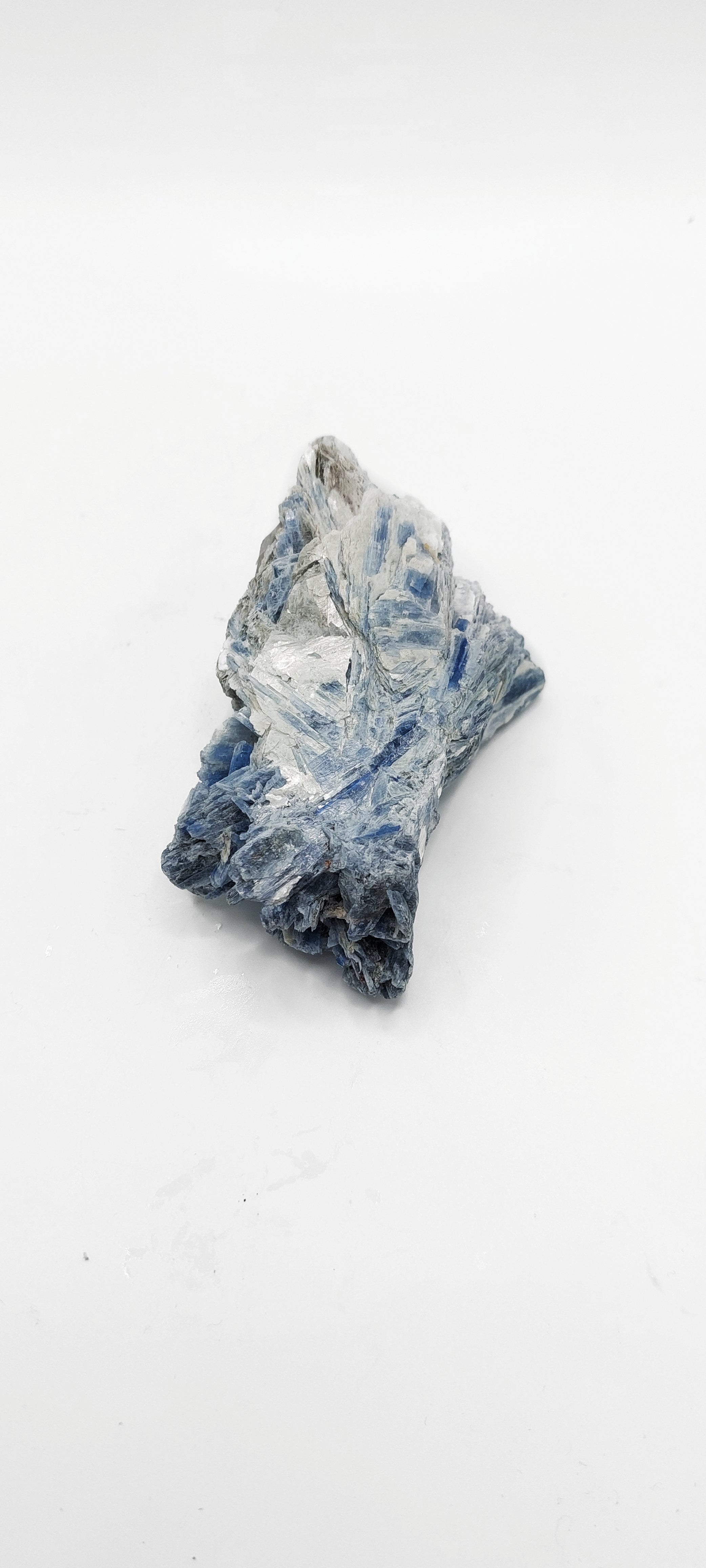 Raw Kyanite
