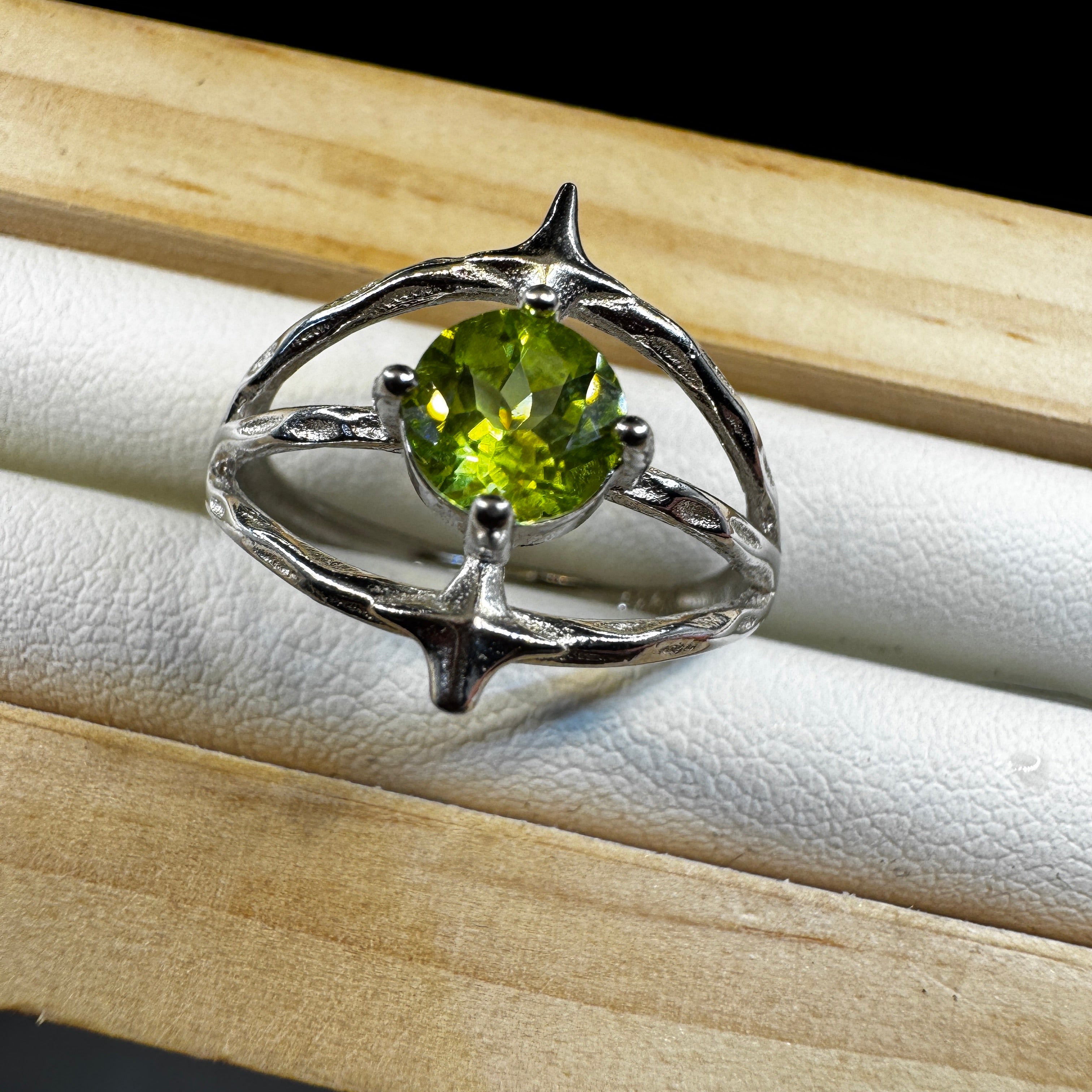 Peridot S925 Adjustable Ring