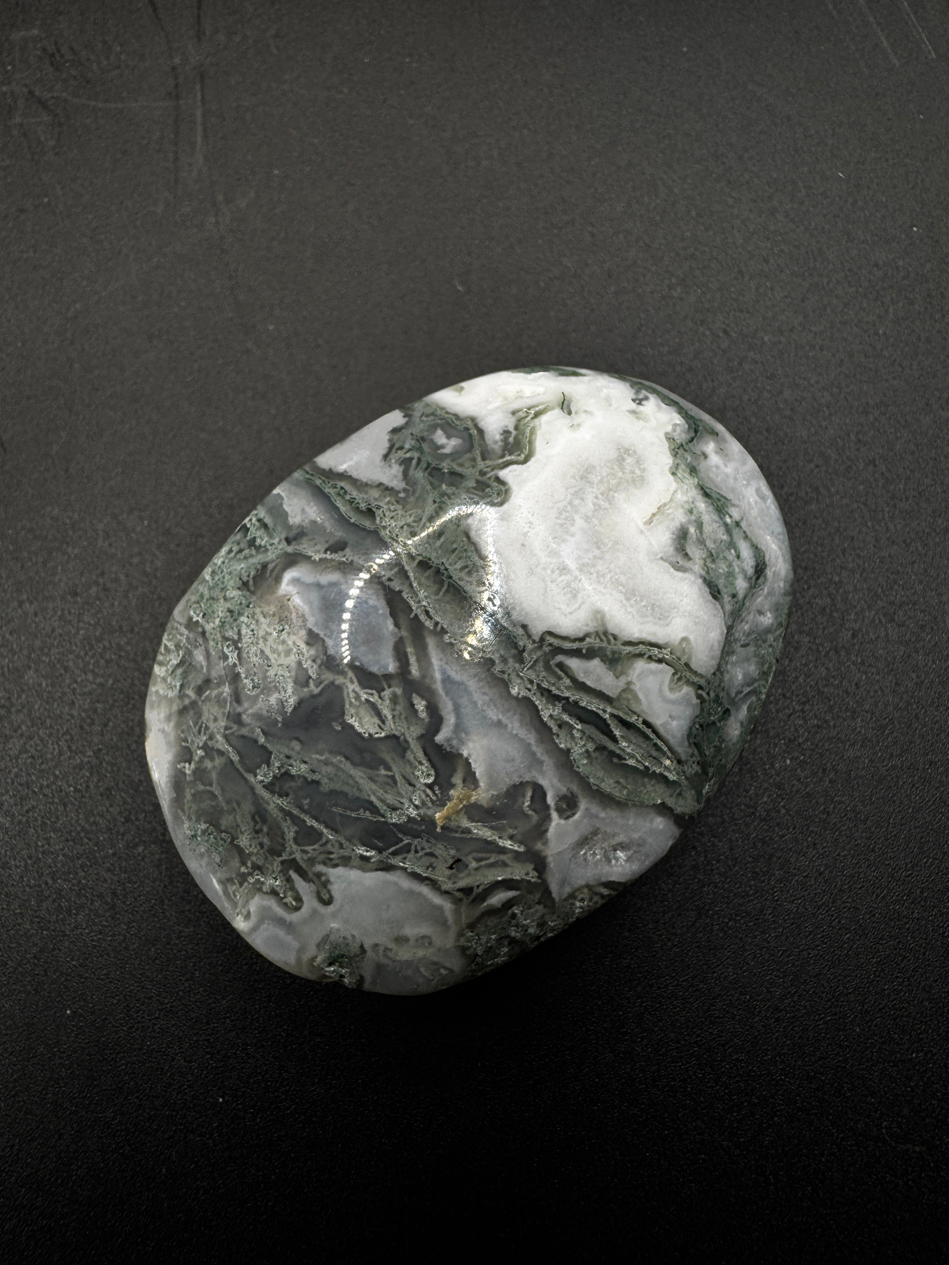 Moss Agate Palm Stone