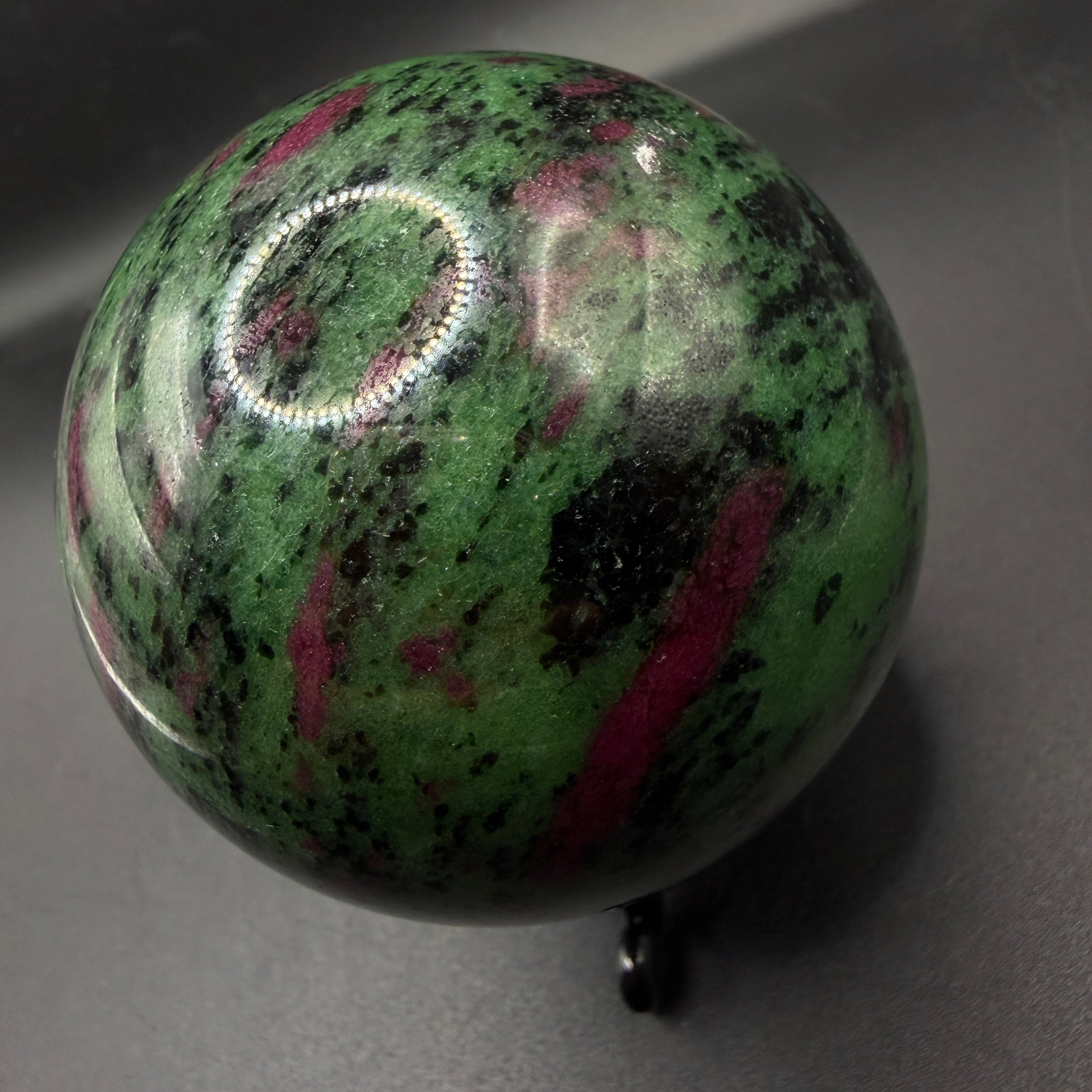 Ruby in Zoisite Sphere Dx23.1cm