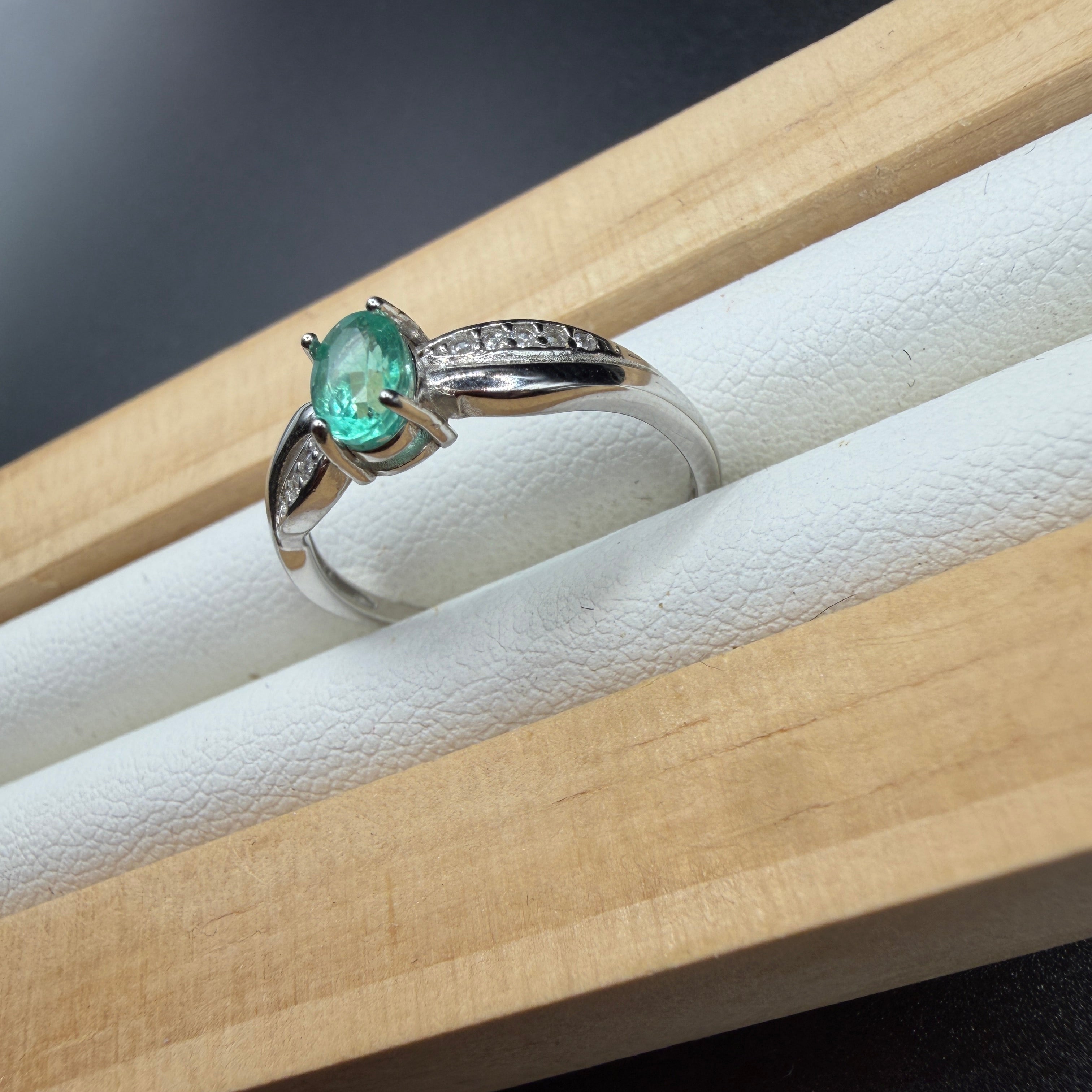 Emerald S925 Certified Ring
