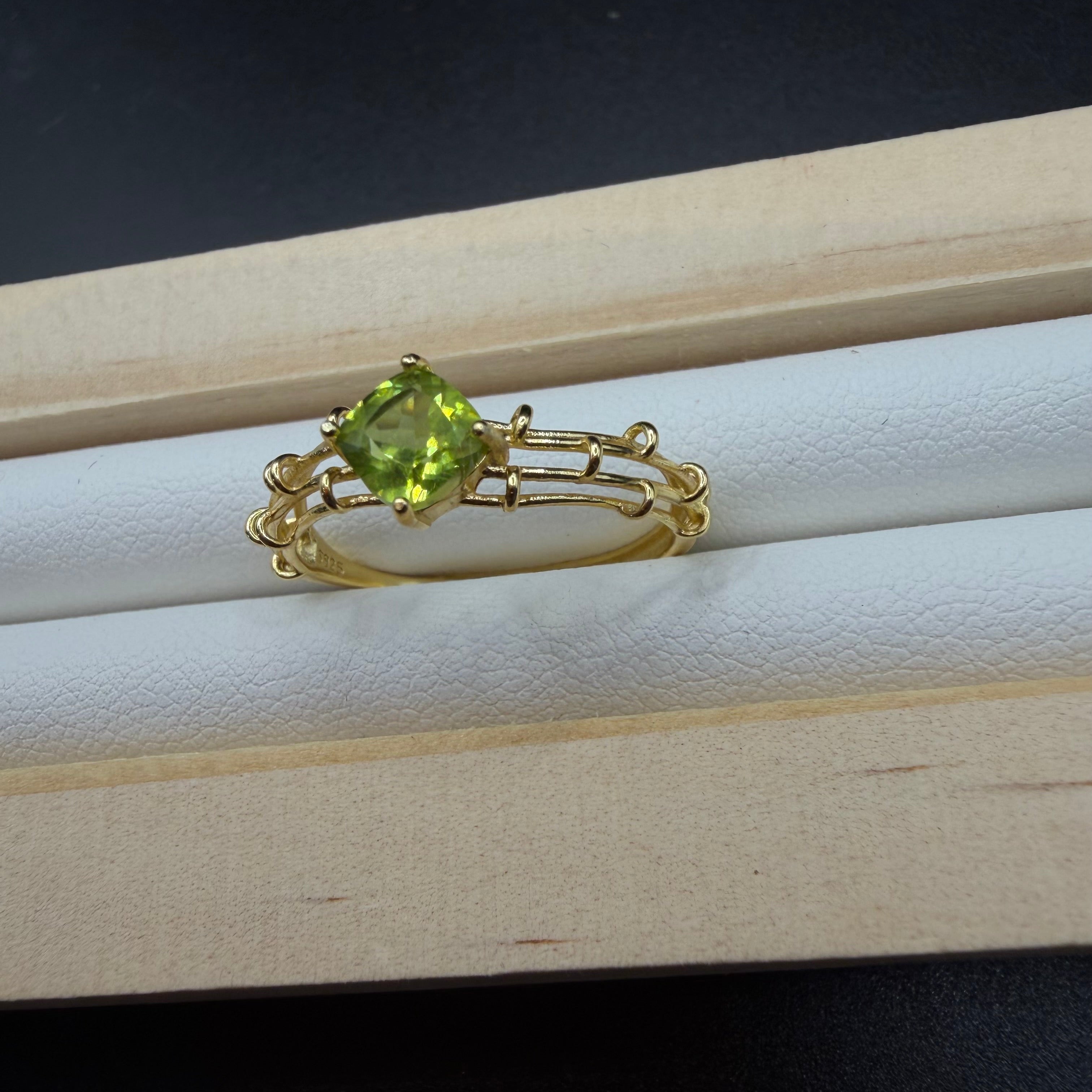Peridot S925 Adjustable Ring