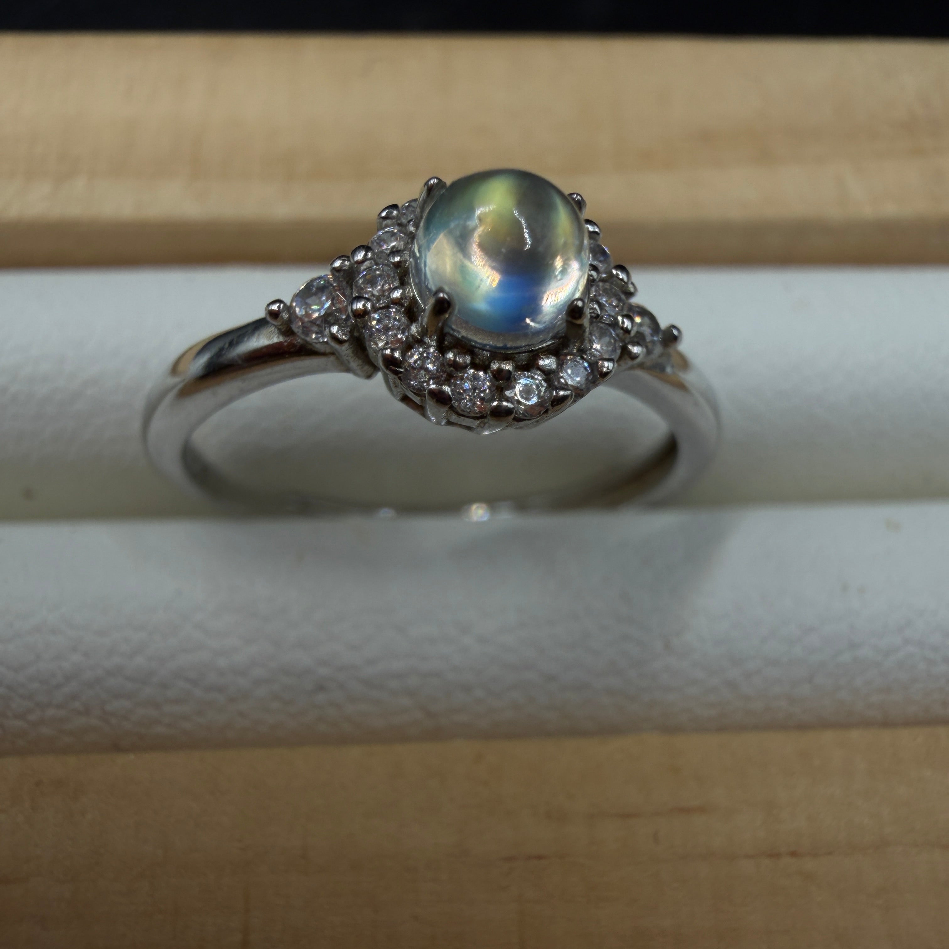 Moonstone S915 Adjustable Ring