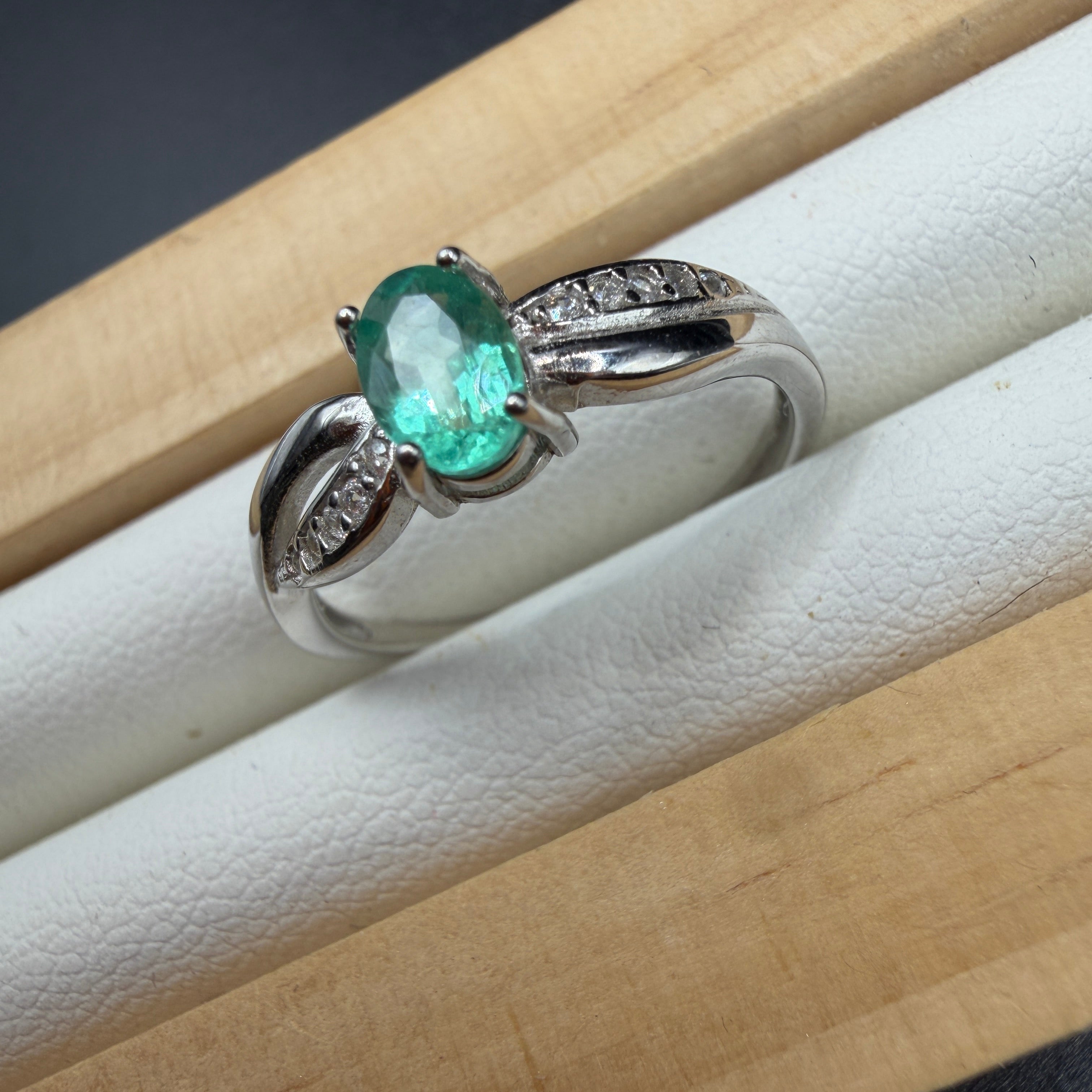 Emerald S925 Certified Ring
