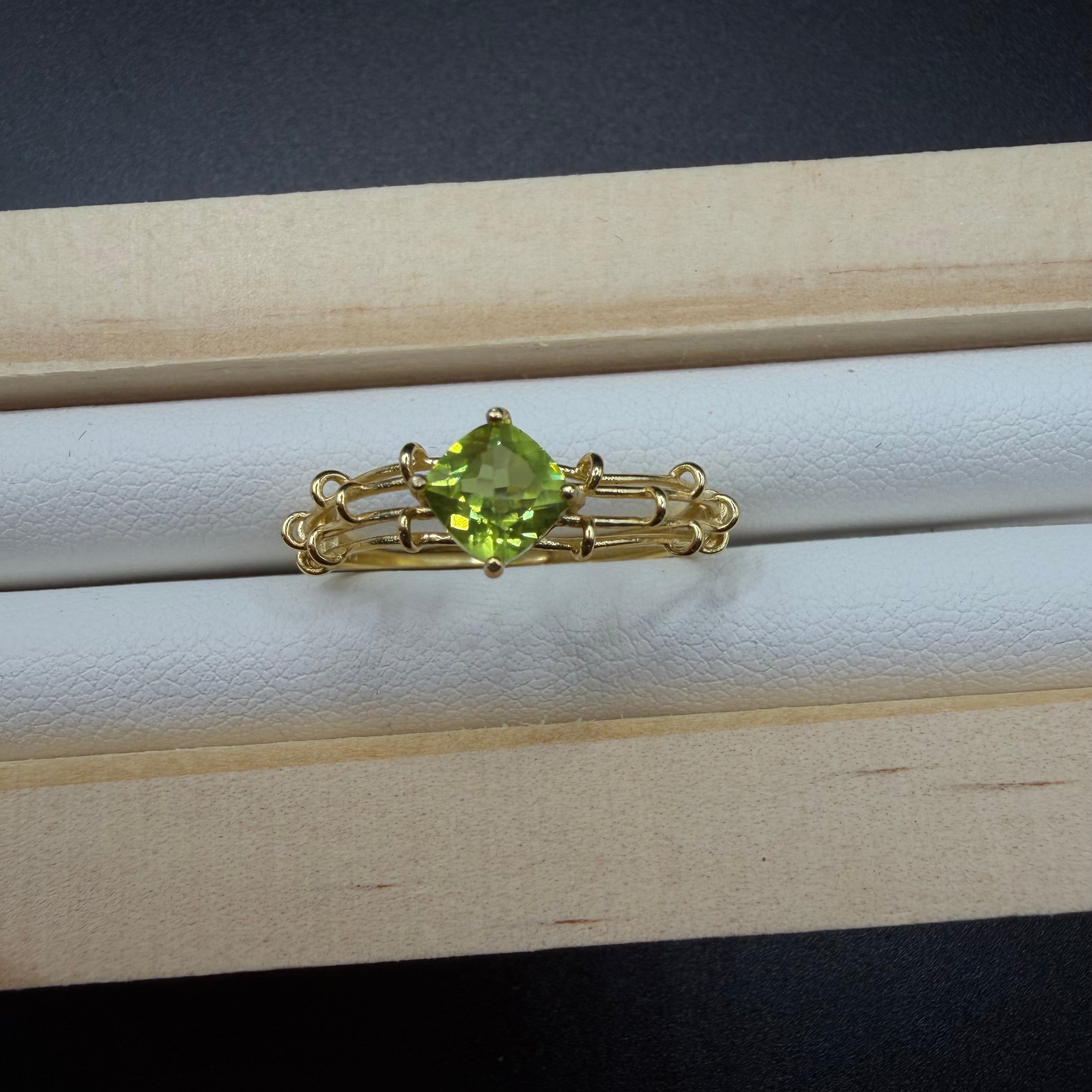 Peridot S925 Adjustable Ring