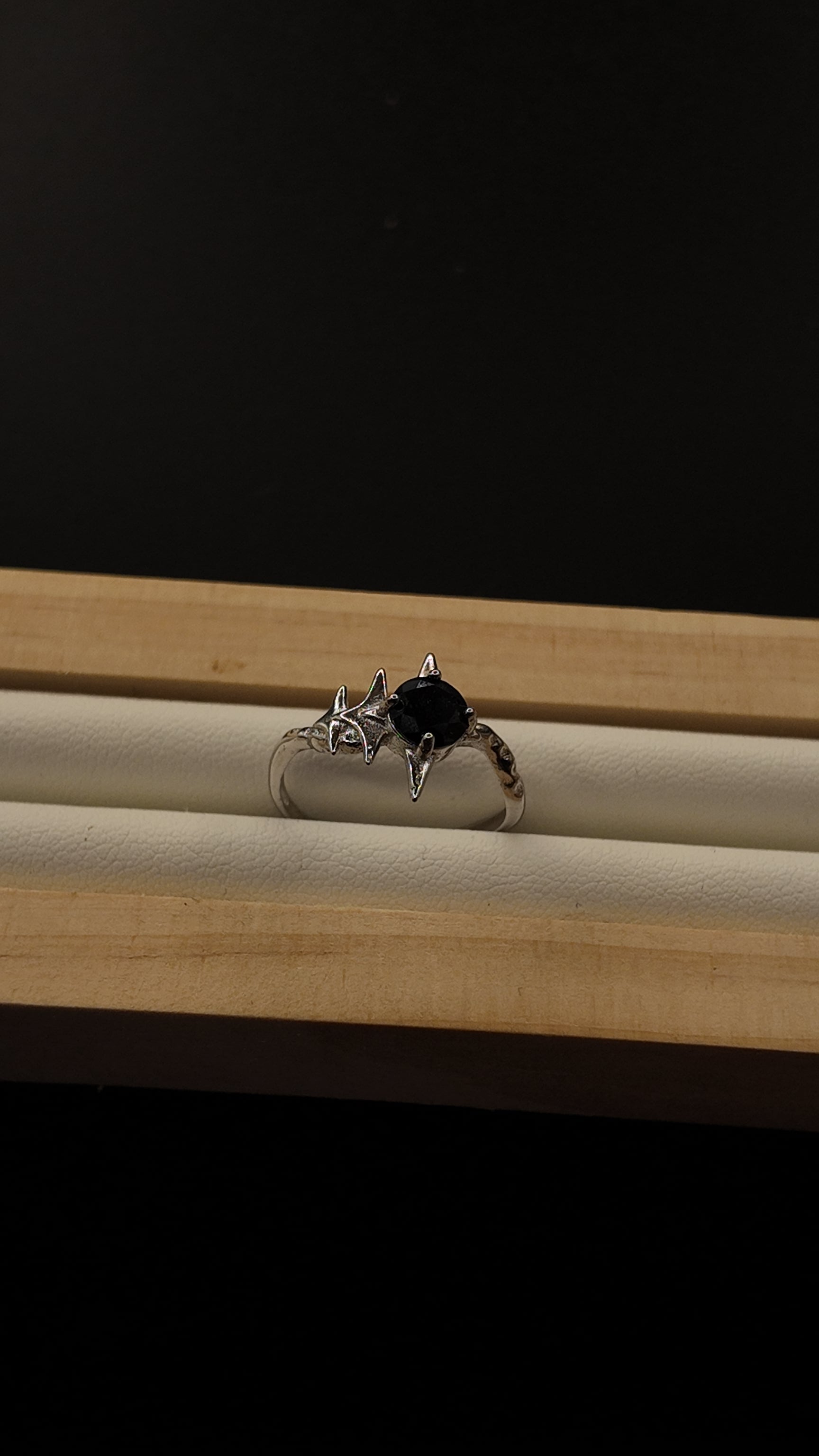 Black Spinel Star Ring