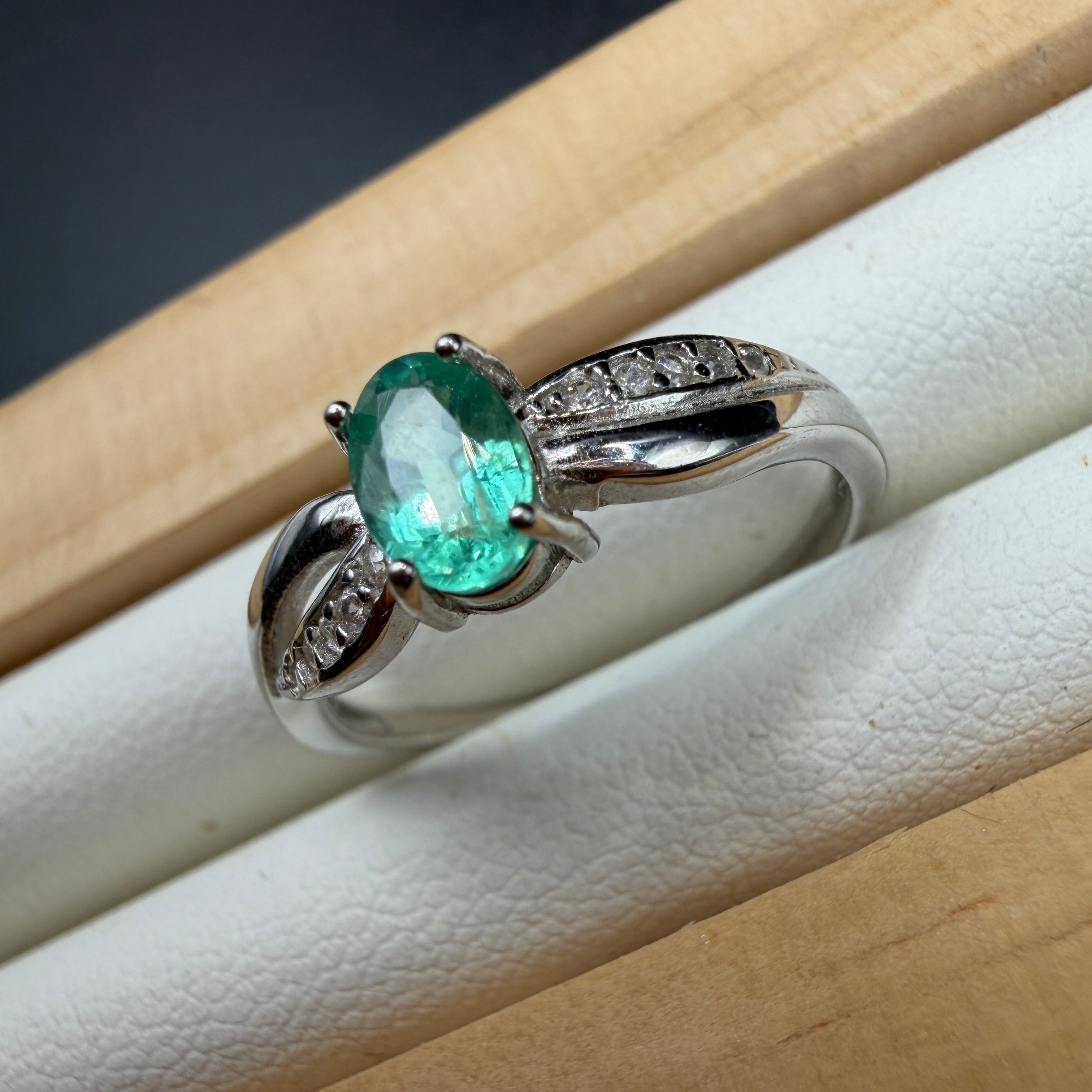 Emerald S925 Certified Ring