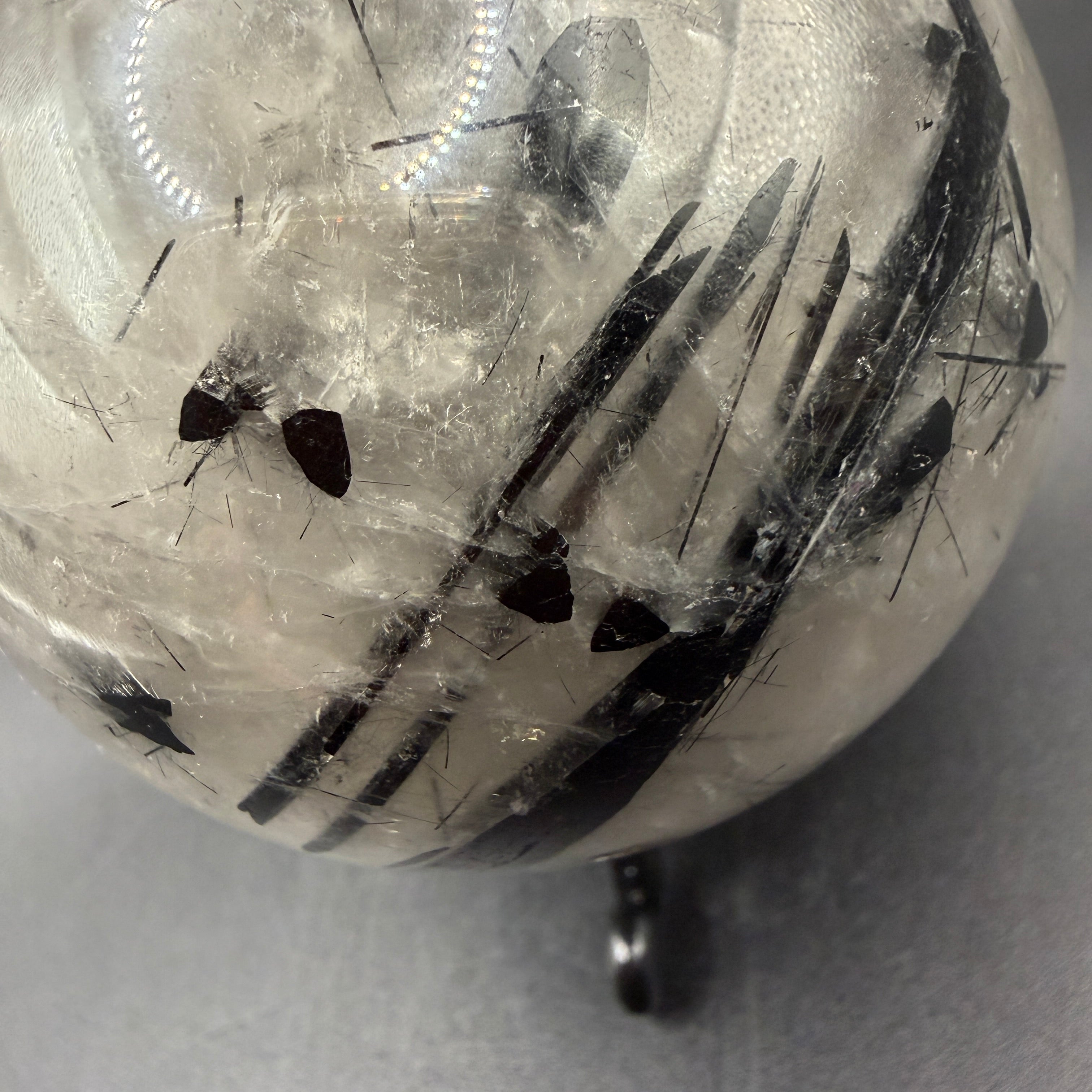 Black Tourmaline in Quartz Sphere Dx22.6cm