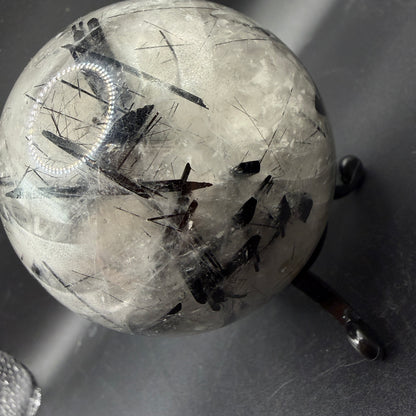 Black Tourmaline in Quartz Sphere Dx22.6cm