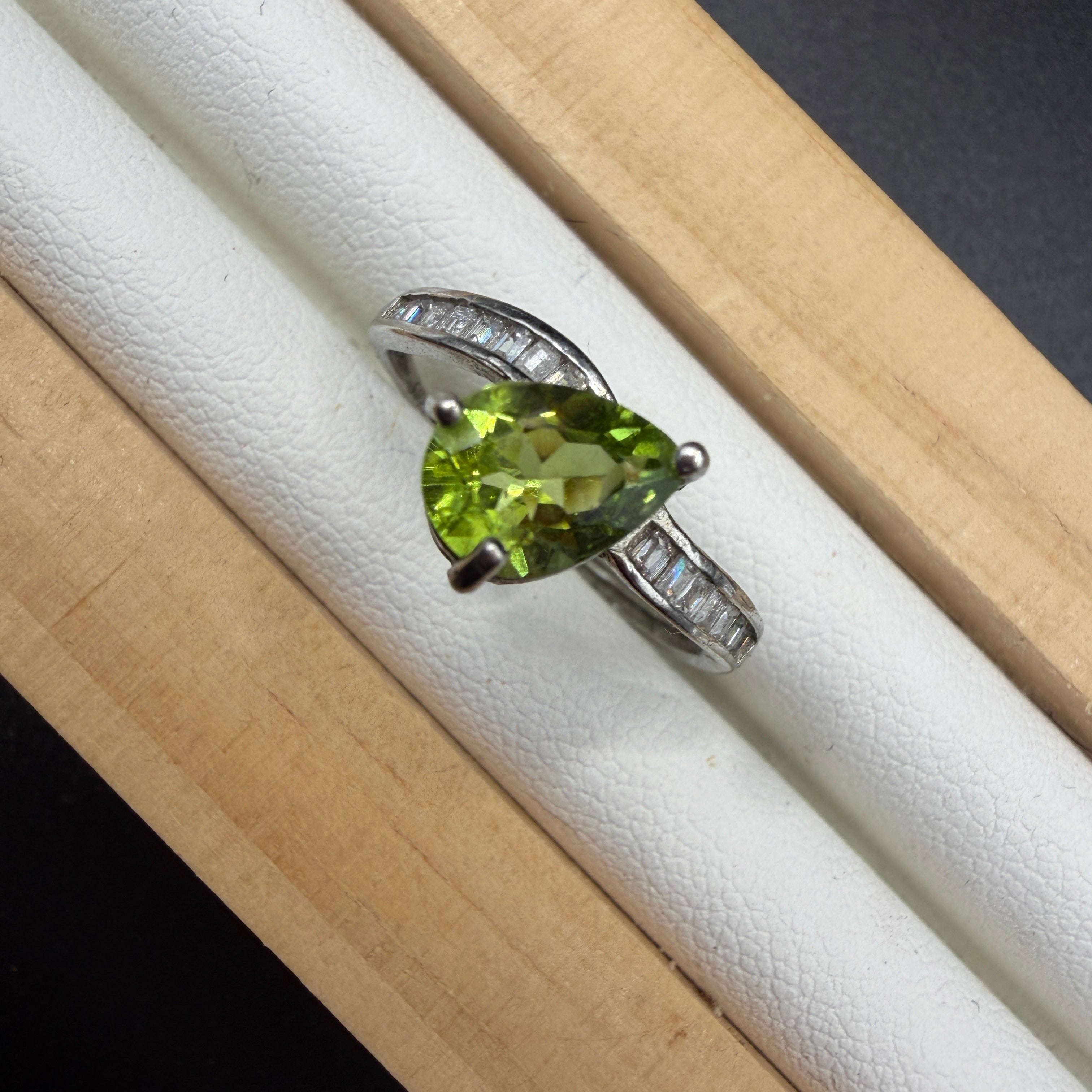 Peridot S925 Adjustable Ring