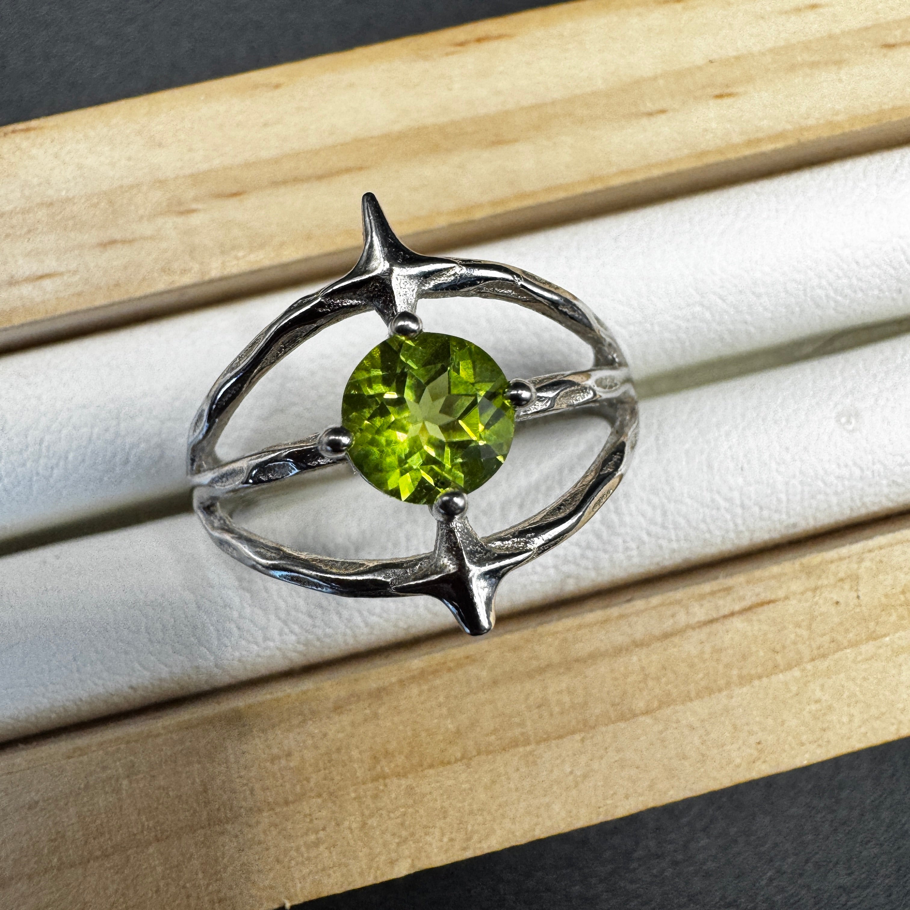 Peridot S925 Adjustable Ring