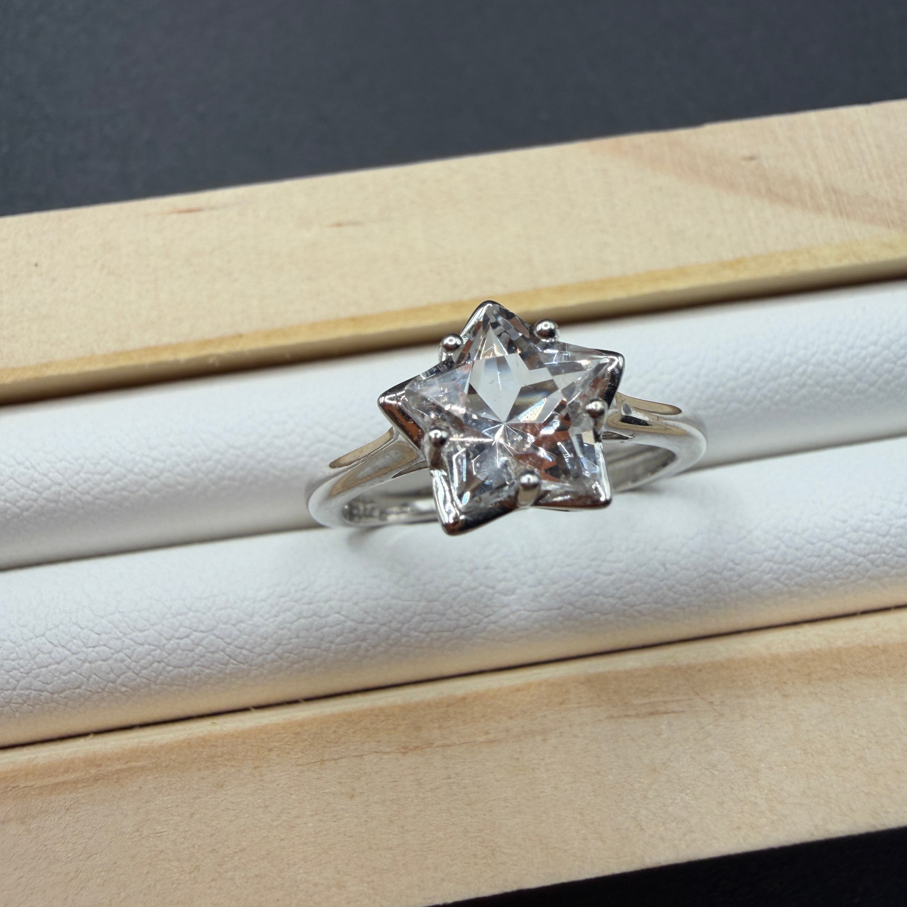 Clear Quartz Star S925 Adjustable Ring
