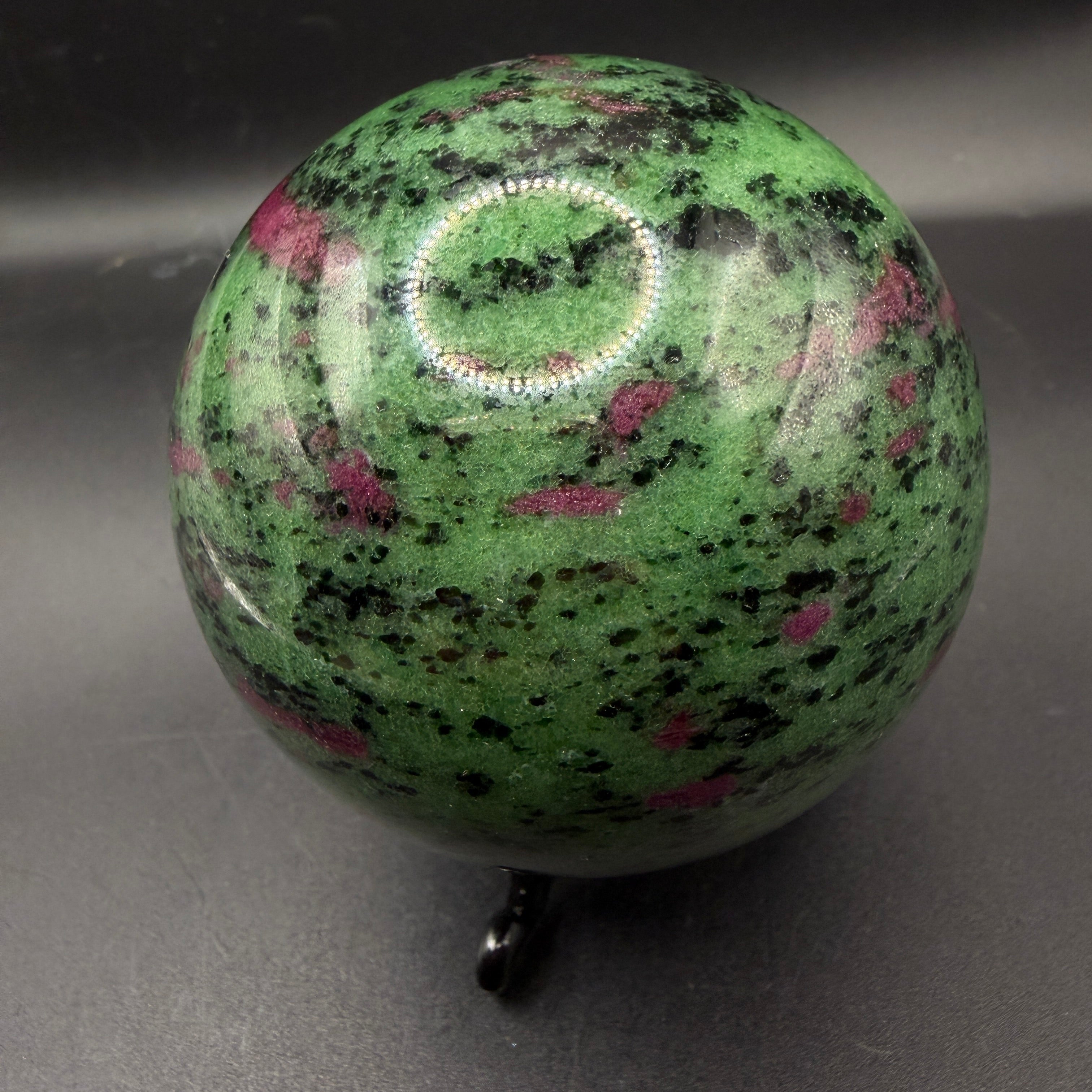 Ruby in Zoisite Sphere Dx23.1cm