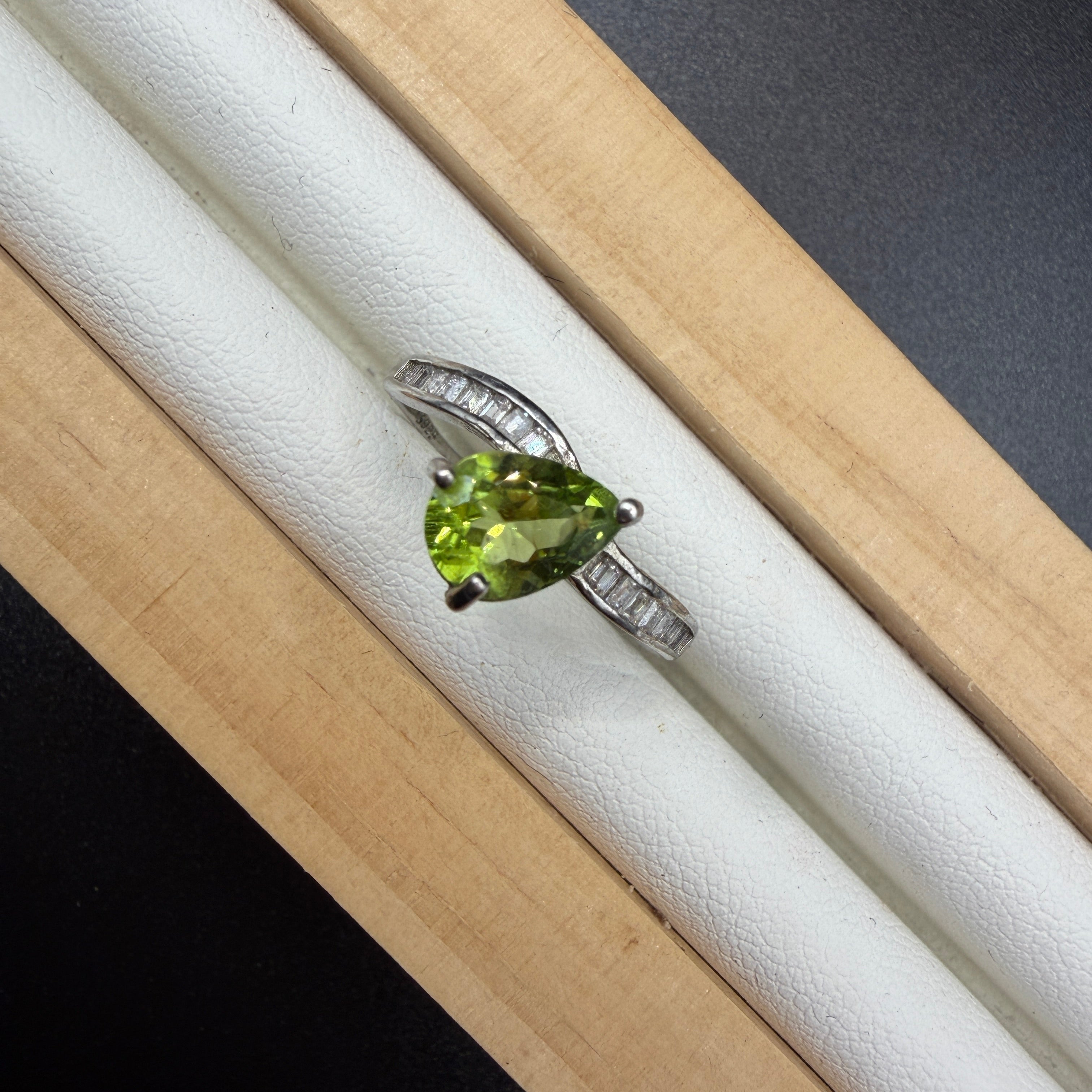 Peridot S925 Adjustable Ring