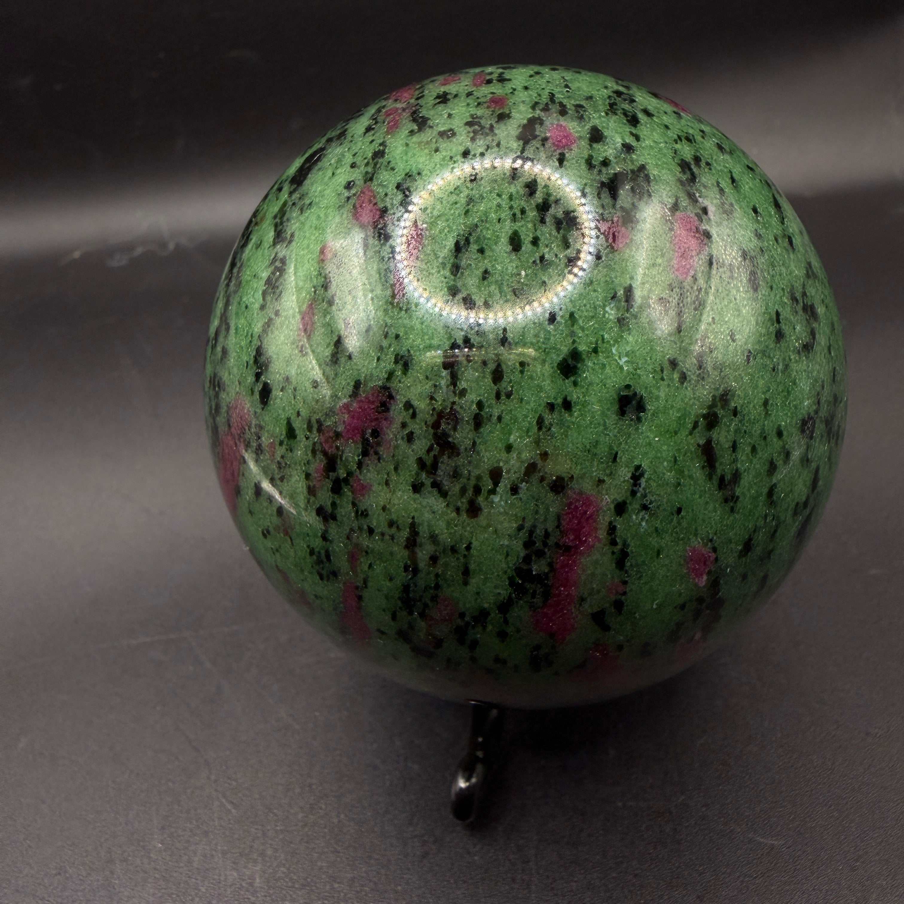 Ruby in Zoisite Sphere Dx23.1cm