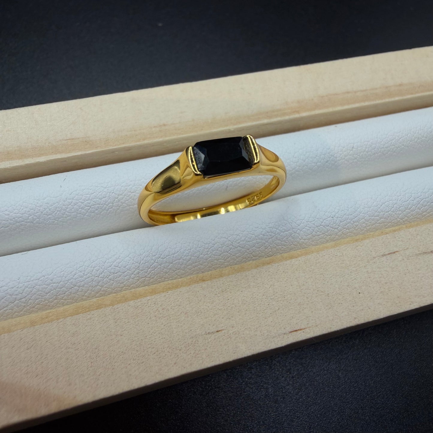 Black Spinel Gold S925 Adjustable Ring