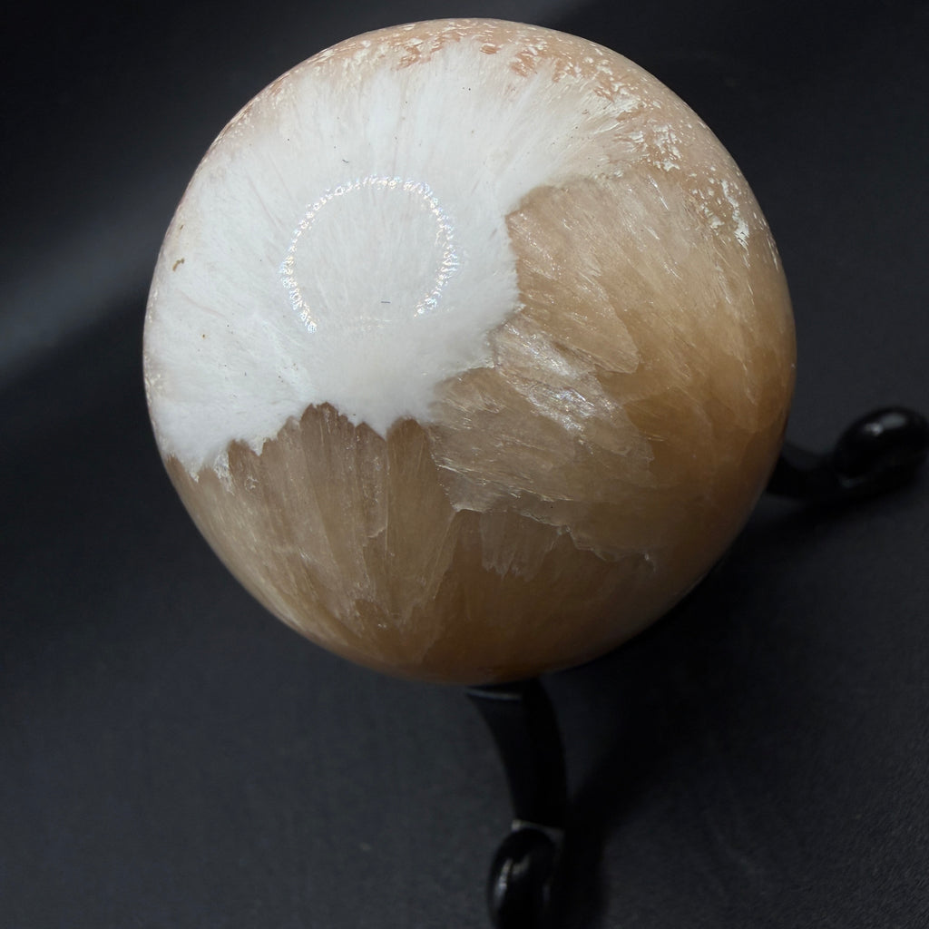 Scolocite Stilbite Sphere Dx13.5cm