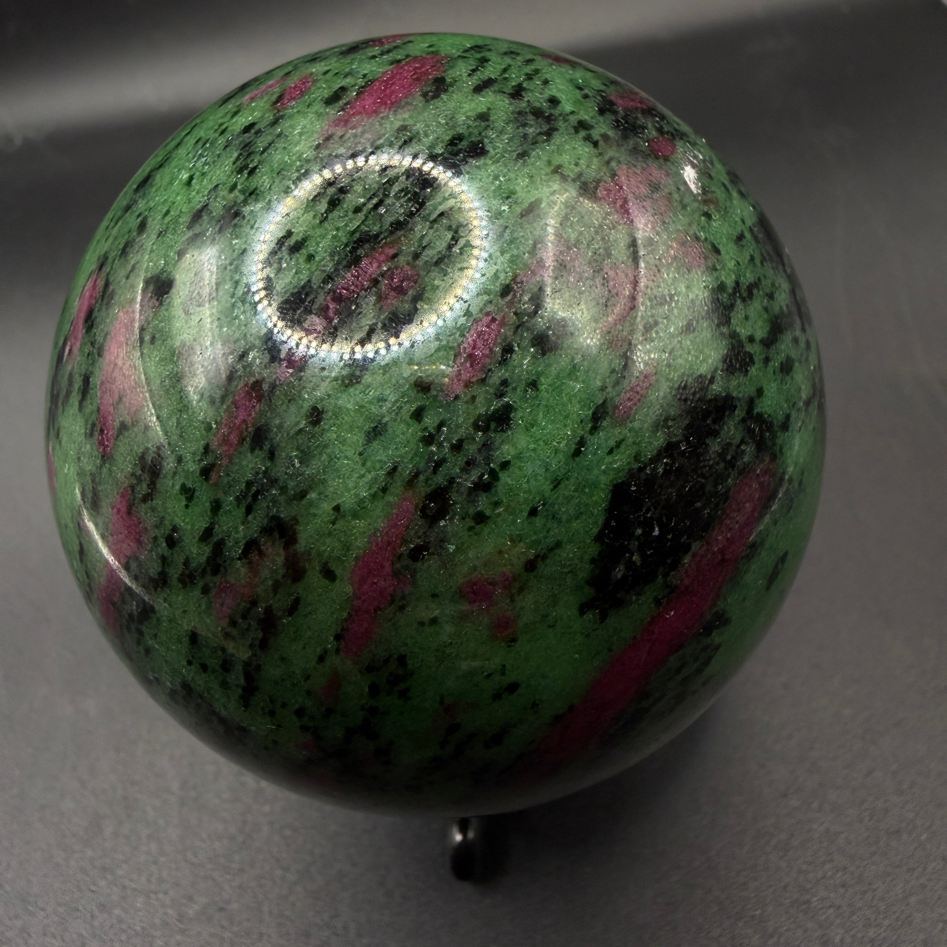 Ruby in Zoisite Sphere Dx23.1cm