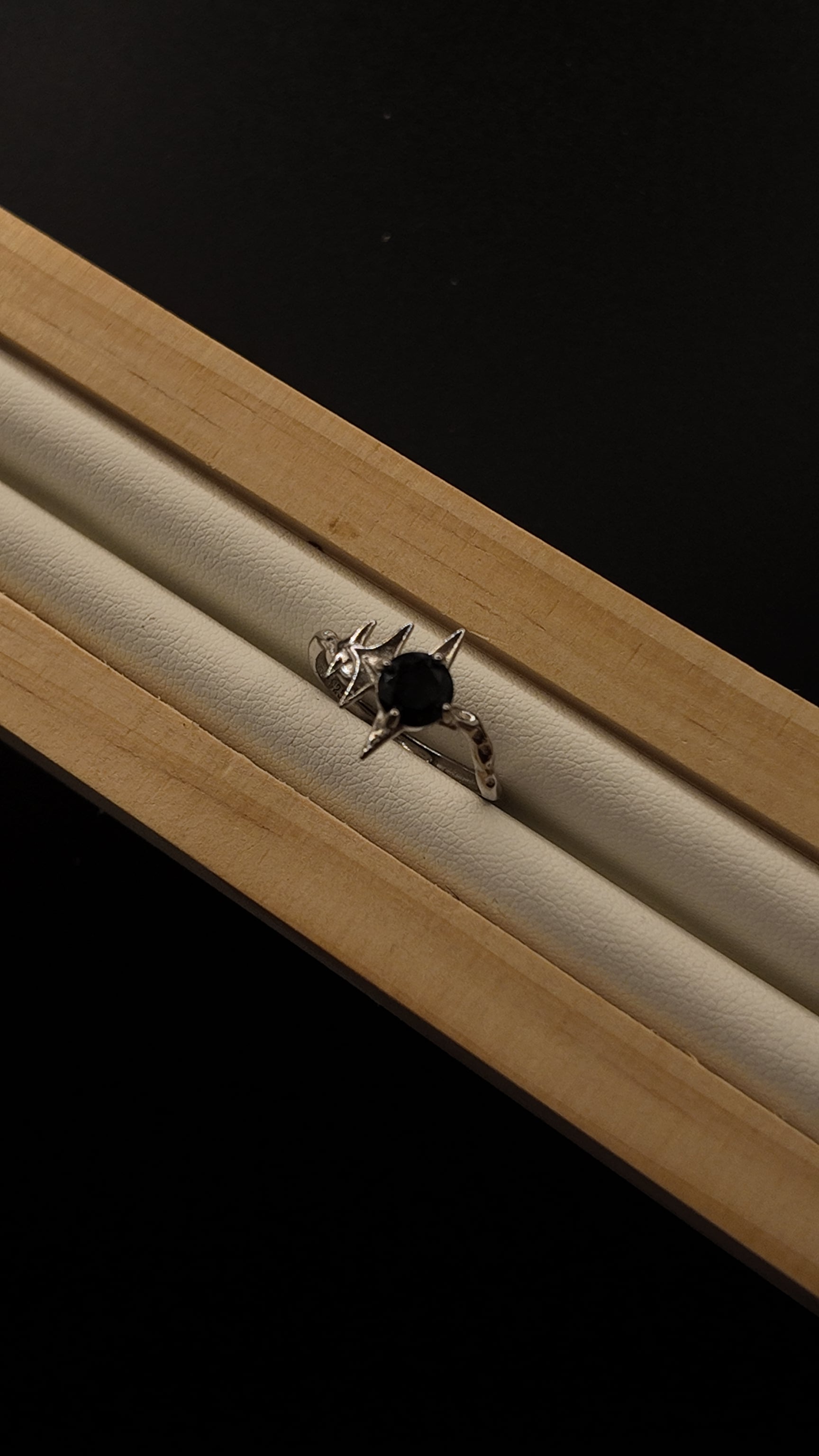 Black Spinel Star Ring