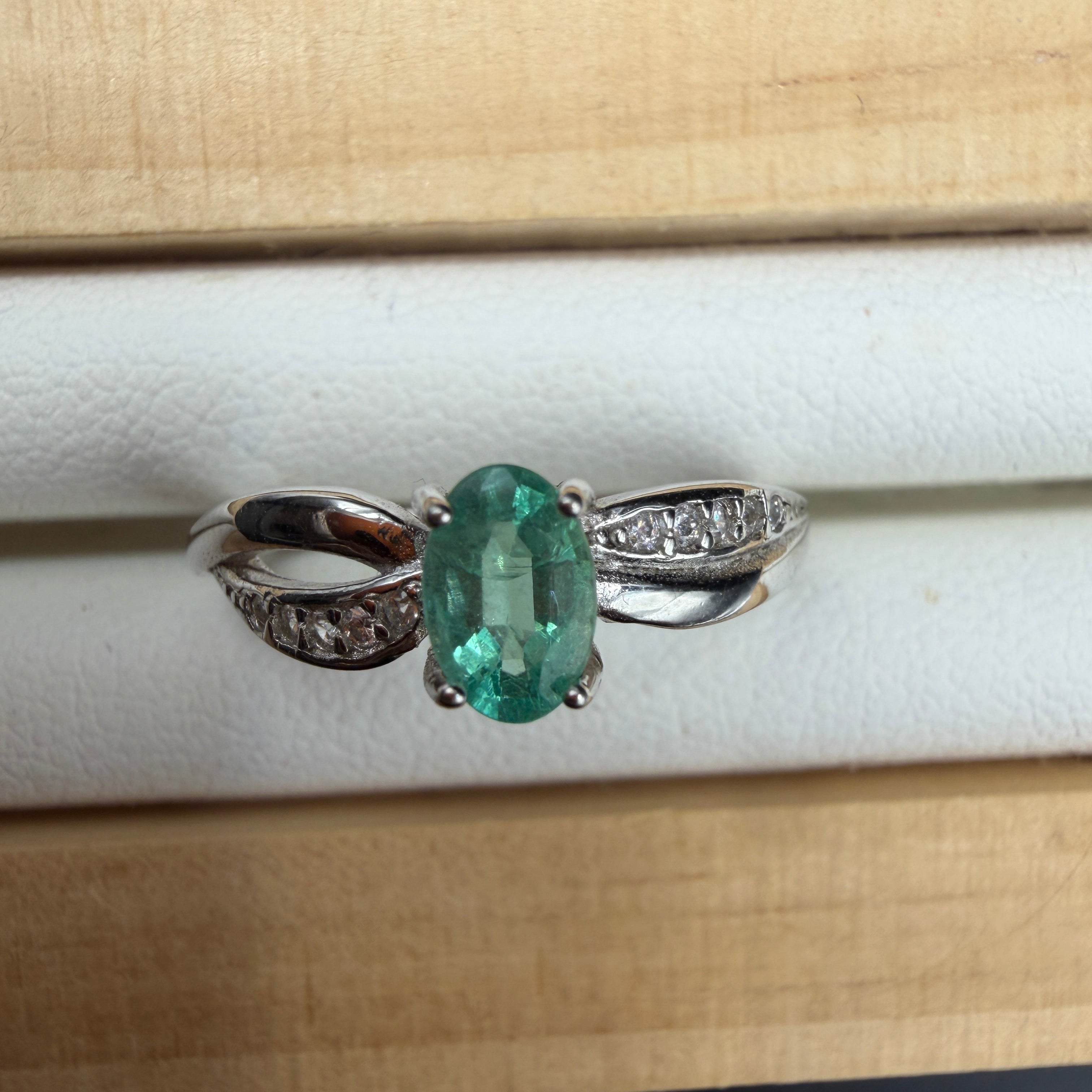 Emerald S925 Certified Ring