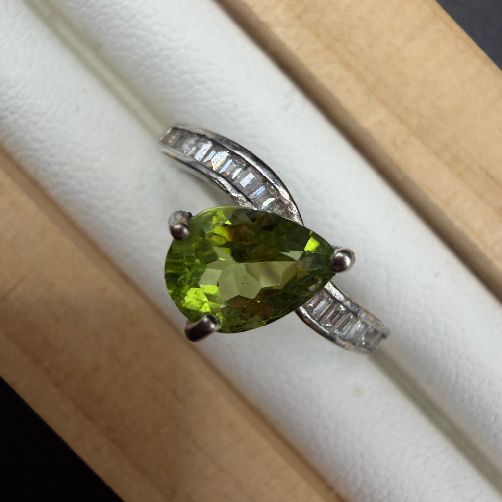 Peridot S925 Adjustable Ring