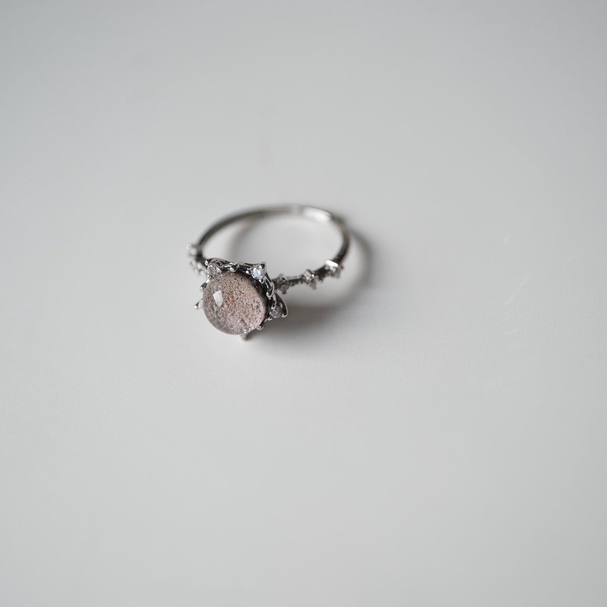Garden Quartz adjustable silver ring angled view