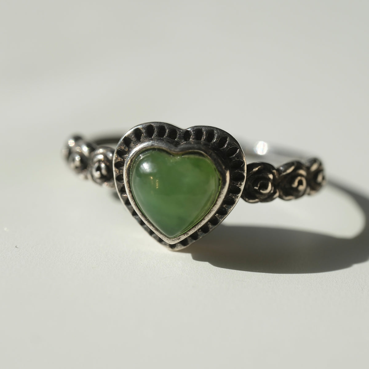 Green Aventurine heart S925 adjustable ring with rose details, view 1