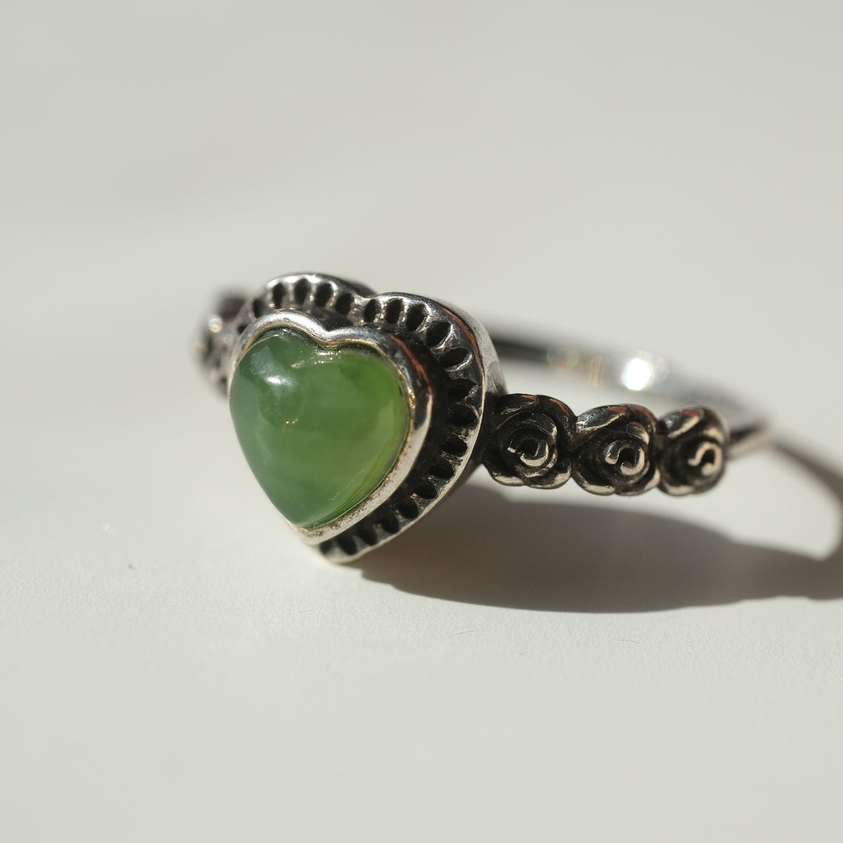 Green Aventurine heart S925 adjustable ring with rose details, view 2
