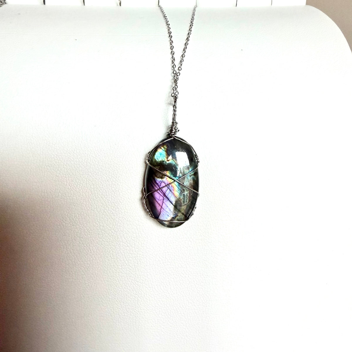 Handmade Labradorite necklace with purple blue and green flash, photograph 3